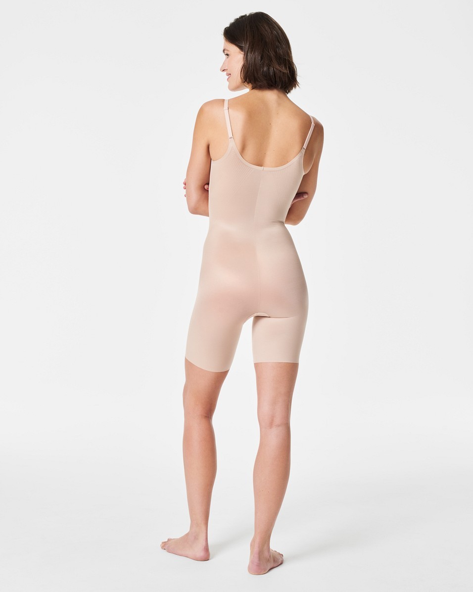 Thinstincts 2.0 Dames Closed-Bust Mid-Thigh Bodysuit Champagne Beige