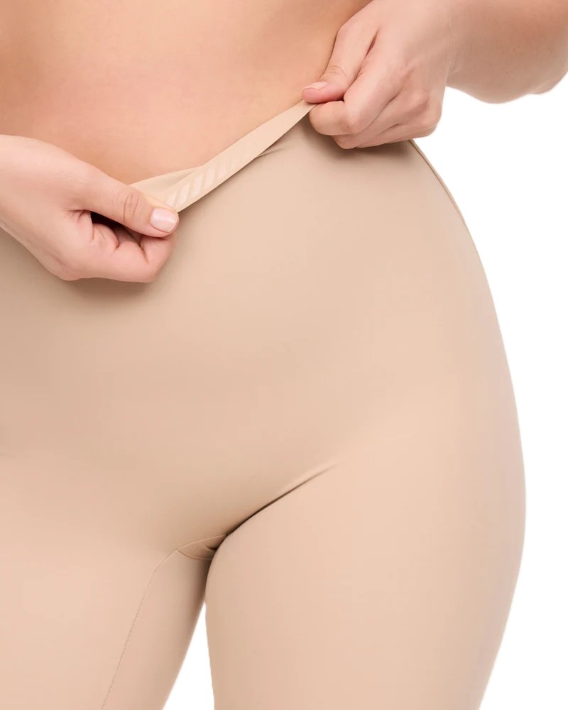 Spanx Dames SPANXshape SuitYourFancy Low-Back Midthigh Short Chai